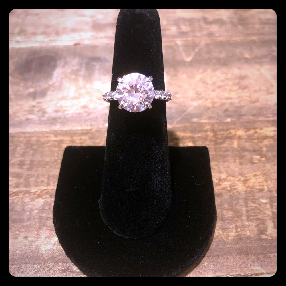 Faux diamond ring in sterling silver, size 6